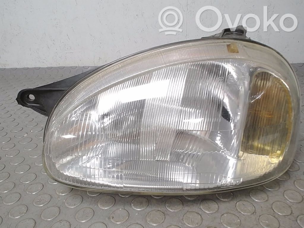 Phare frontale   90444784,01216486