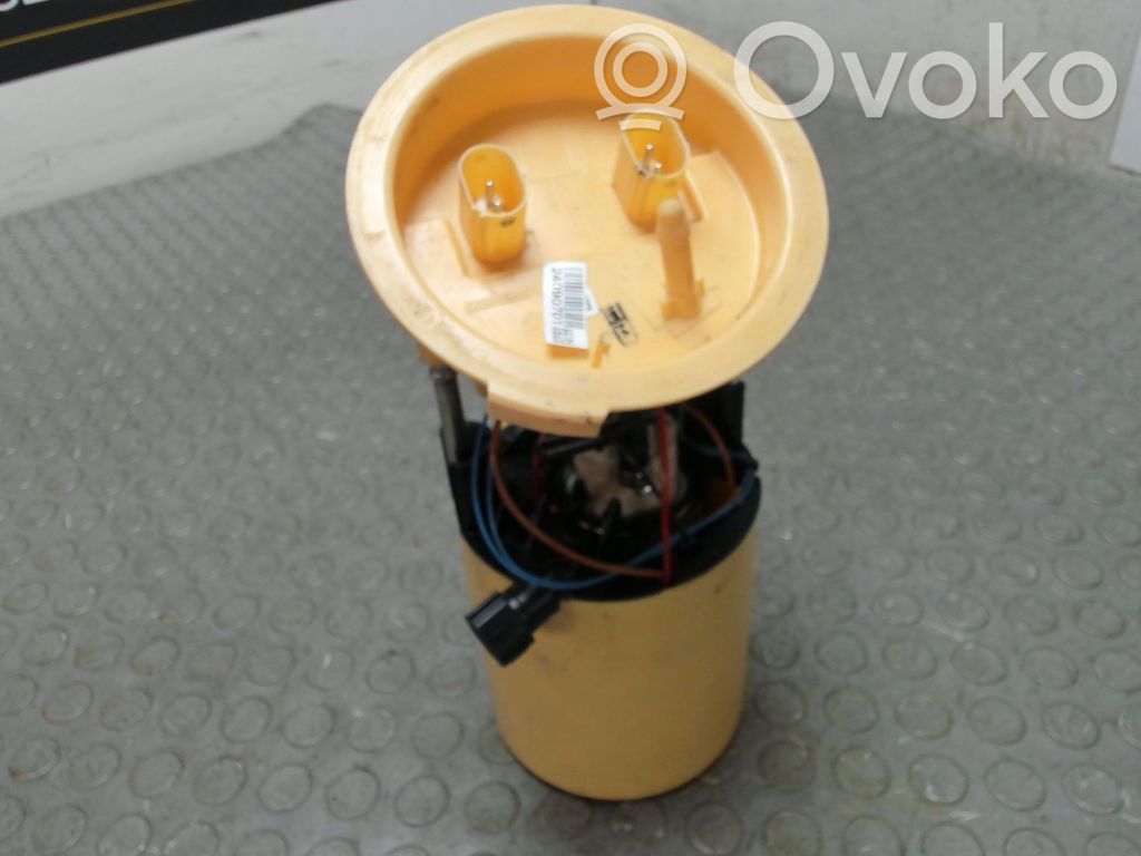 Polttoainesäiliön pumppu   7197074