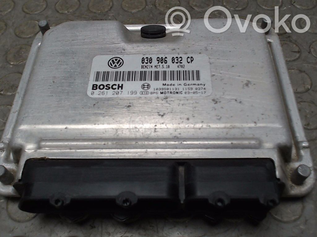 Unidad de control/módulo del motor   030906032CP,0261207199,047906027