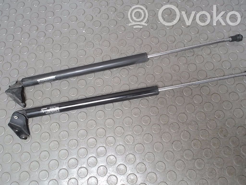 Mazda 5 Tailgate/trunk strut/damper 