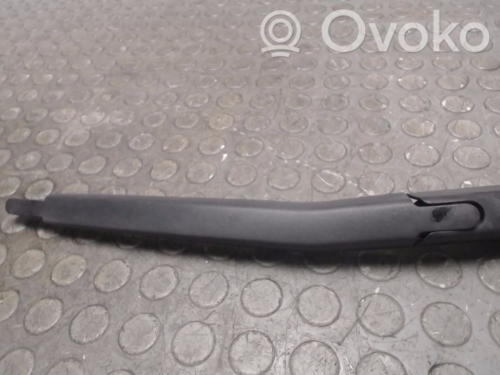 Opel Corsa D Ramię wycieraczki szyby tylnej 