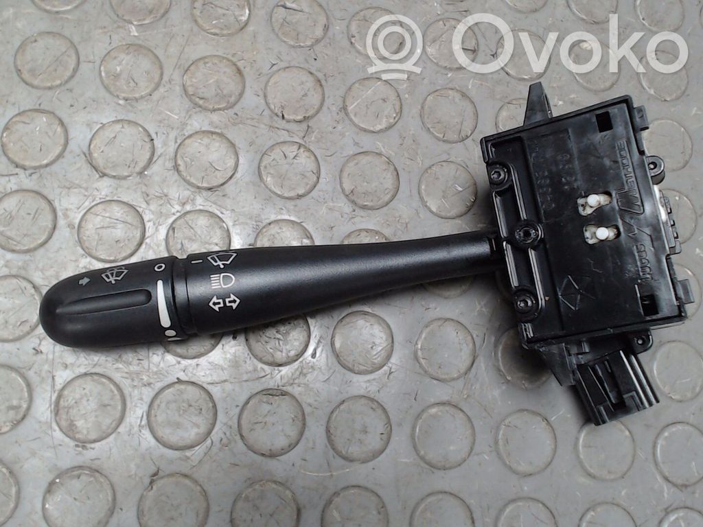 Indicator stalk