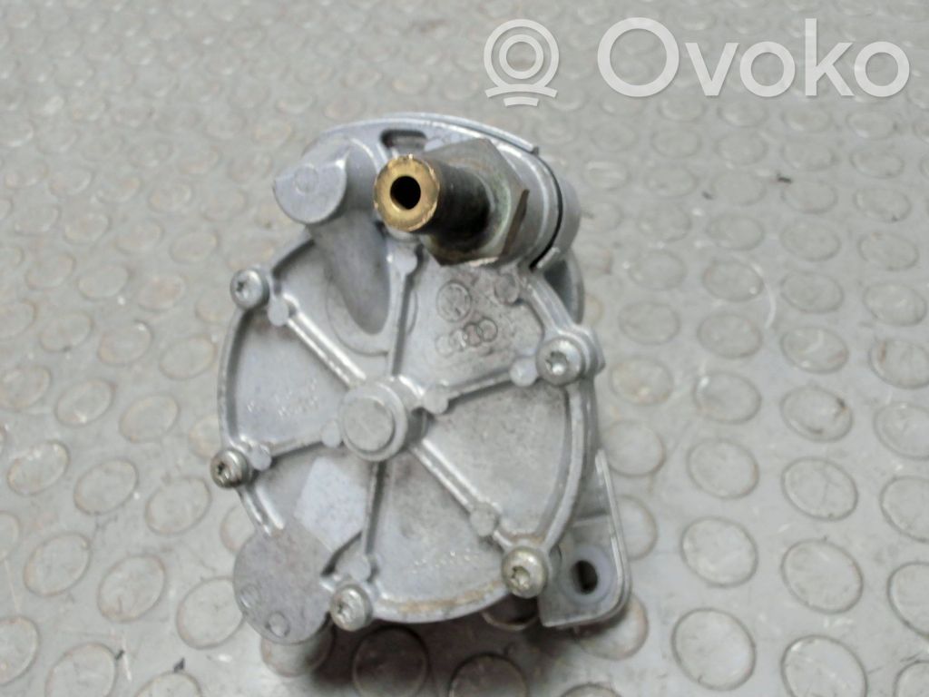 Audi A6 S6 C4 4A Pompa podciśnienia 