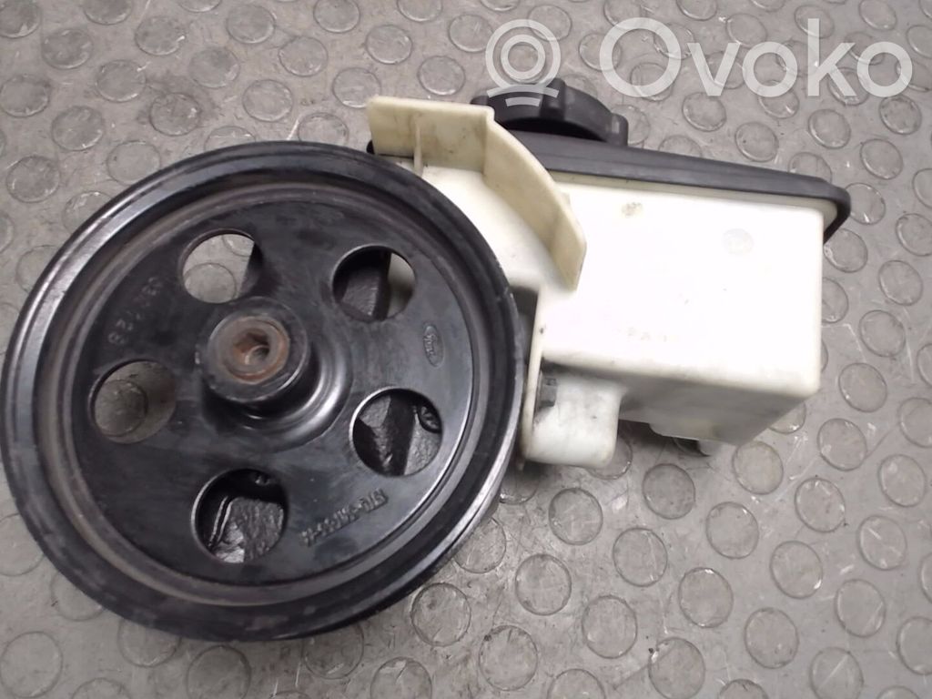 Ford Mondeo Mk III Ohjaustehostimen pumppu 