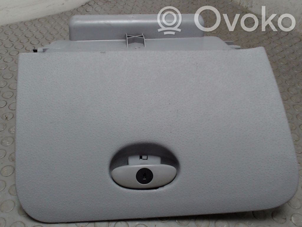 Citroen C3 Daiktadėžės (bordačioko) komplektas 