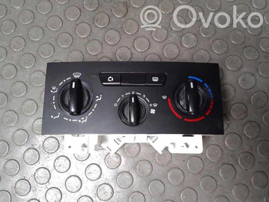 Peugeot Expert Climate control unit 