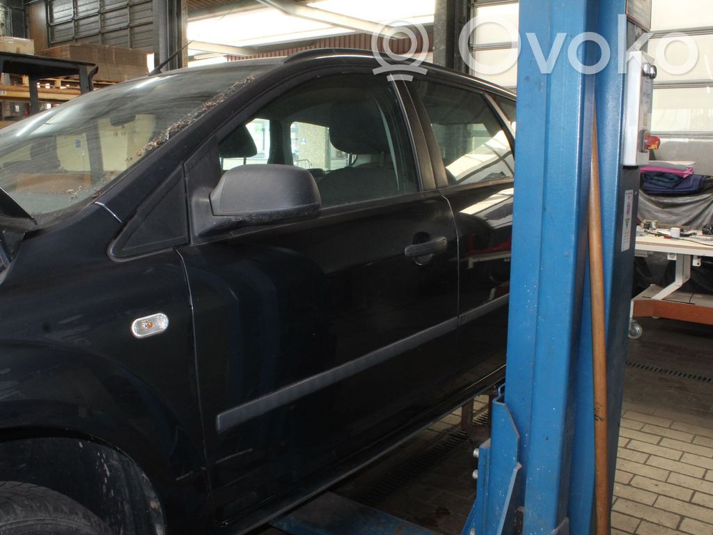 Ford Focus Дверь 