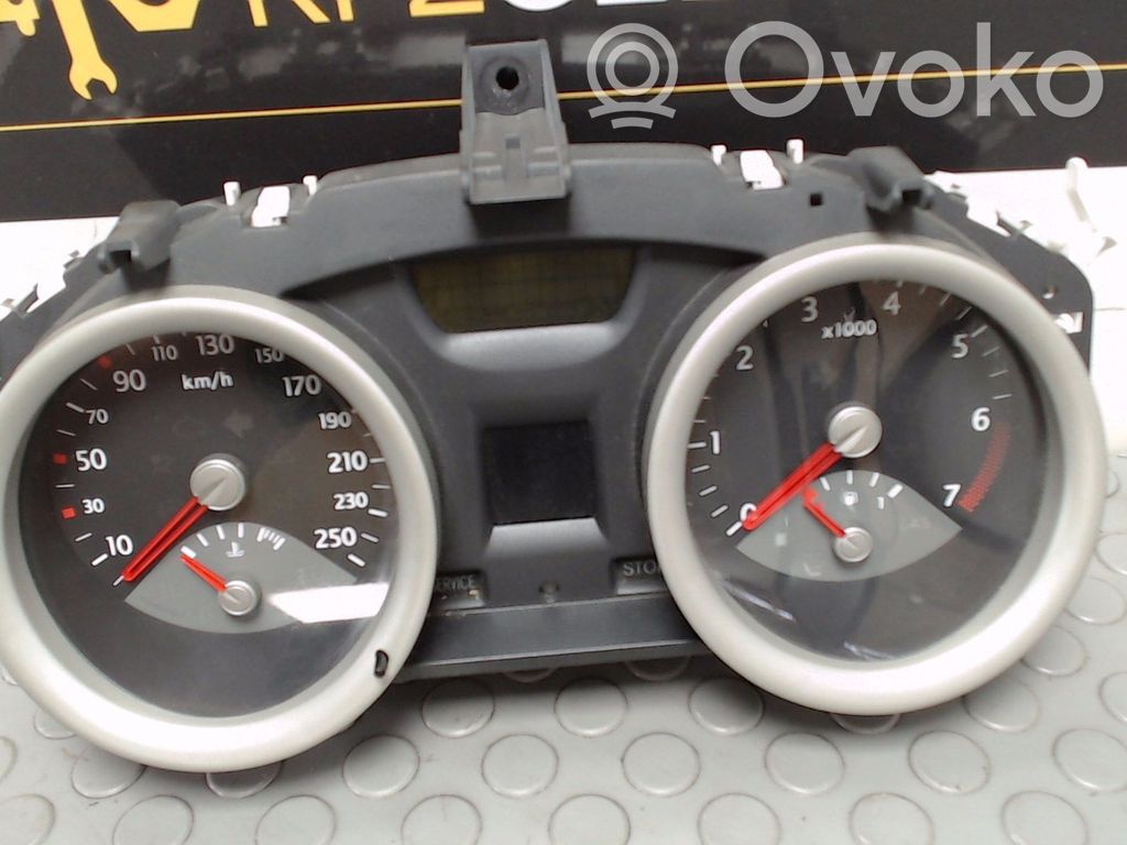 Renault Megane II Cornice cruscotto 