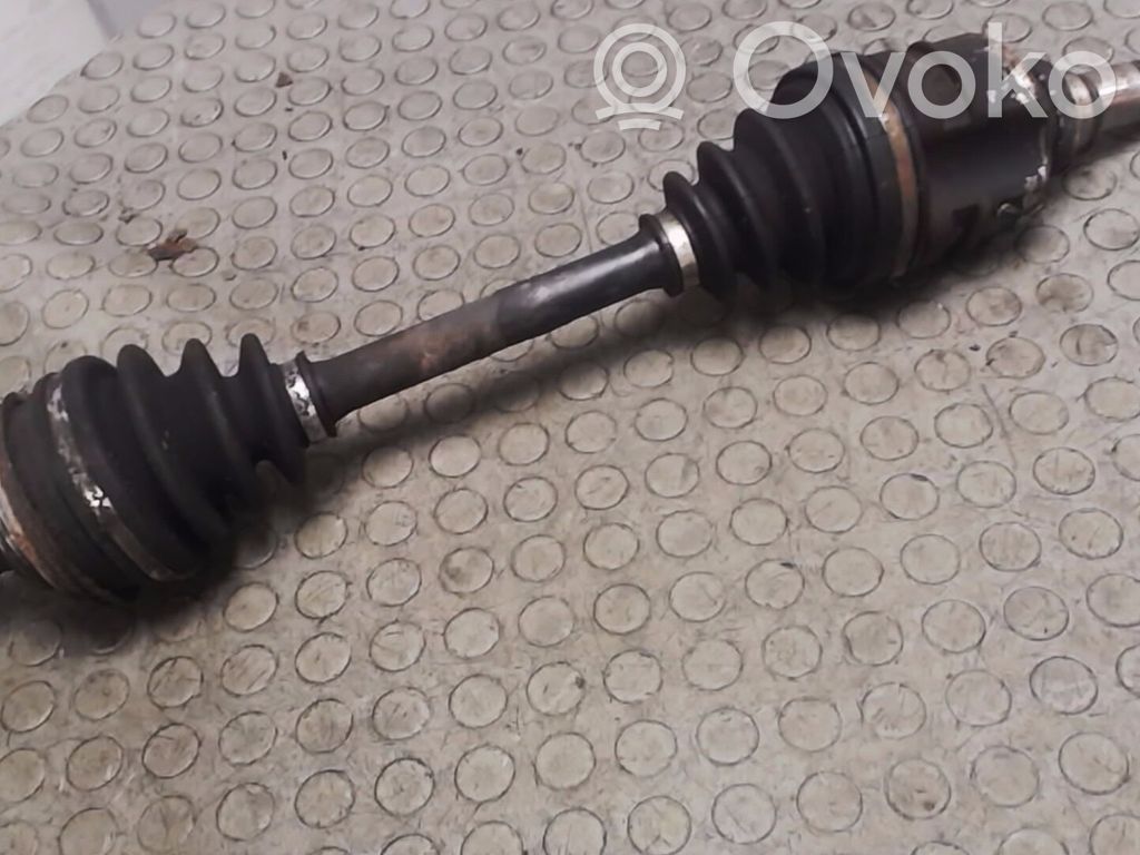 Toyota Corolla E80 Półoś przednia 