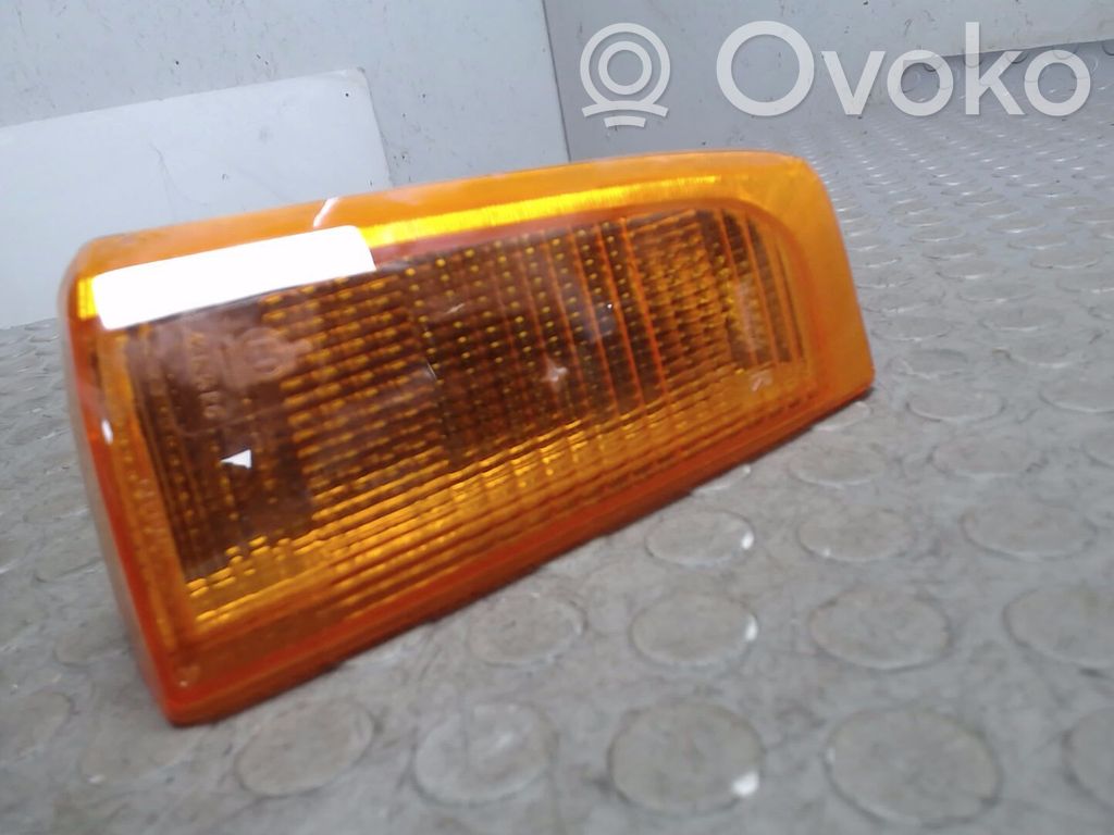 Clignotant avant   90272356,01226047