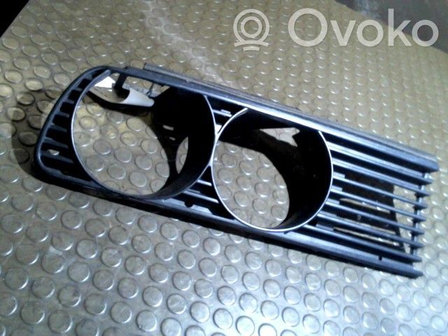 Front grill   51131876091
