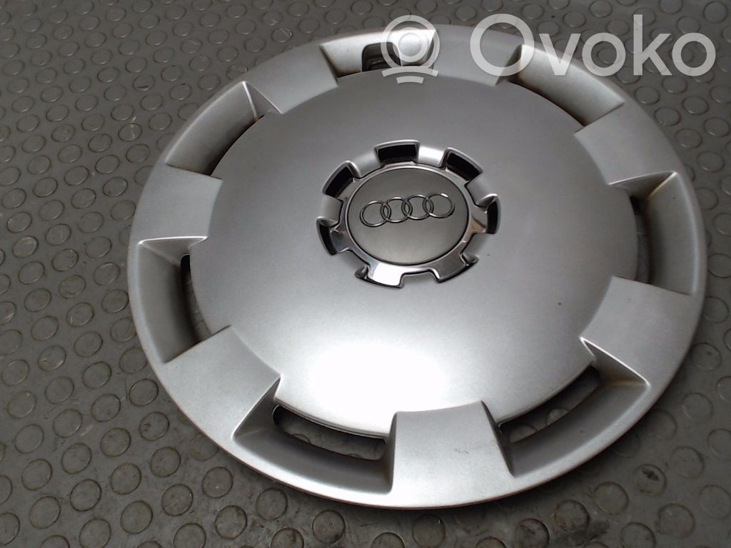 Audi A3 S3 8P Enjoliveurs R15