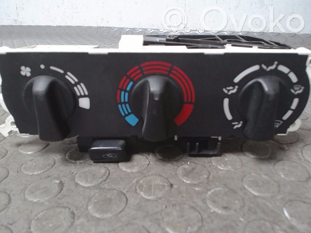 Climate control unit   NICHTZUTREFFEND
