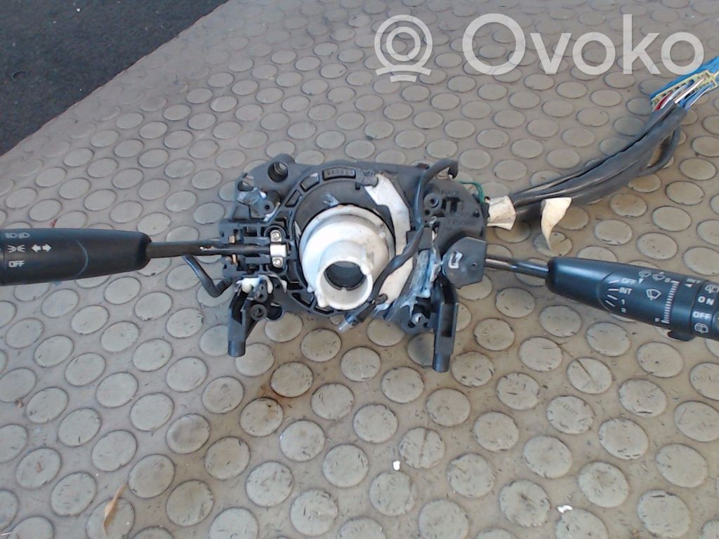 Indicator stalk