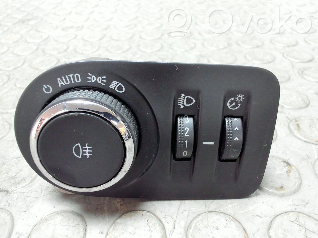 Opel Corsa D Interrupteur d’éclairage 