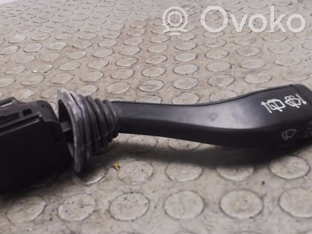 Opel Omega A Pyyhkijän vipu 