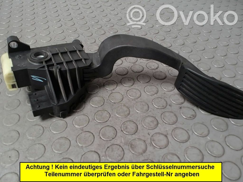 Opel Corsa D Accelerator throttle pedal 