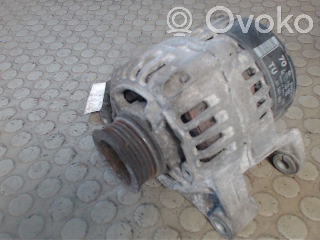 Opel Corsa B Генератор 