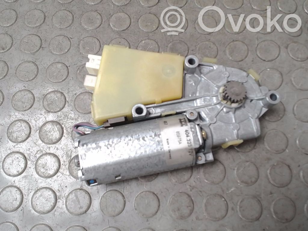 Motor/activador   67618370823,NICHTZUTREFFEND