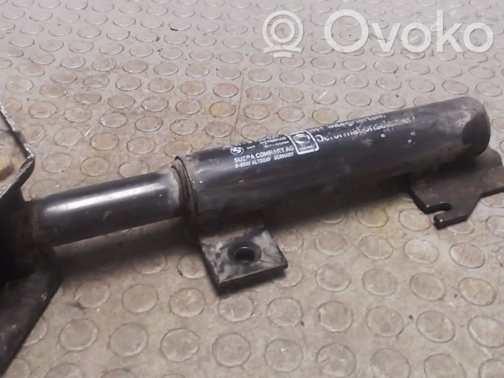 BMW 5 E34 Front bumper shock/impact absorber 