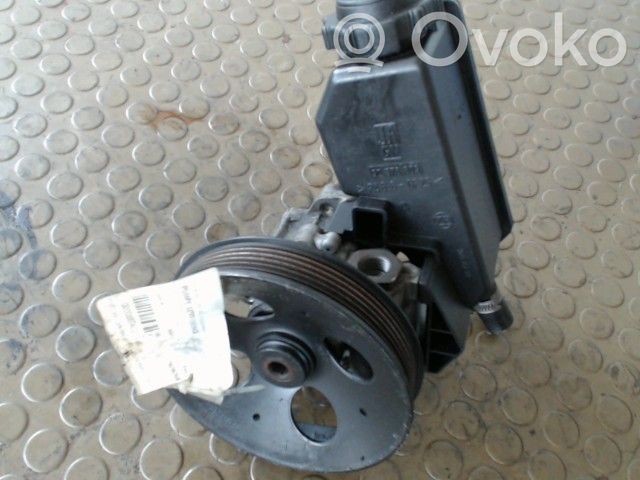 Opel Vectra B Pompa wspomagania 
