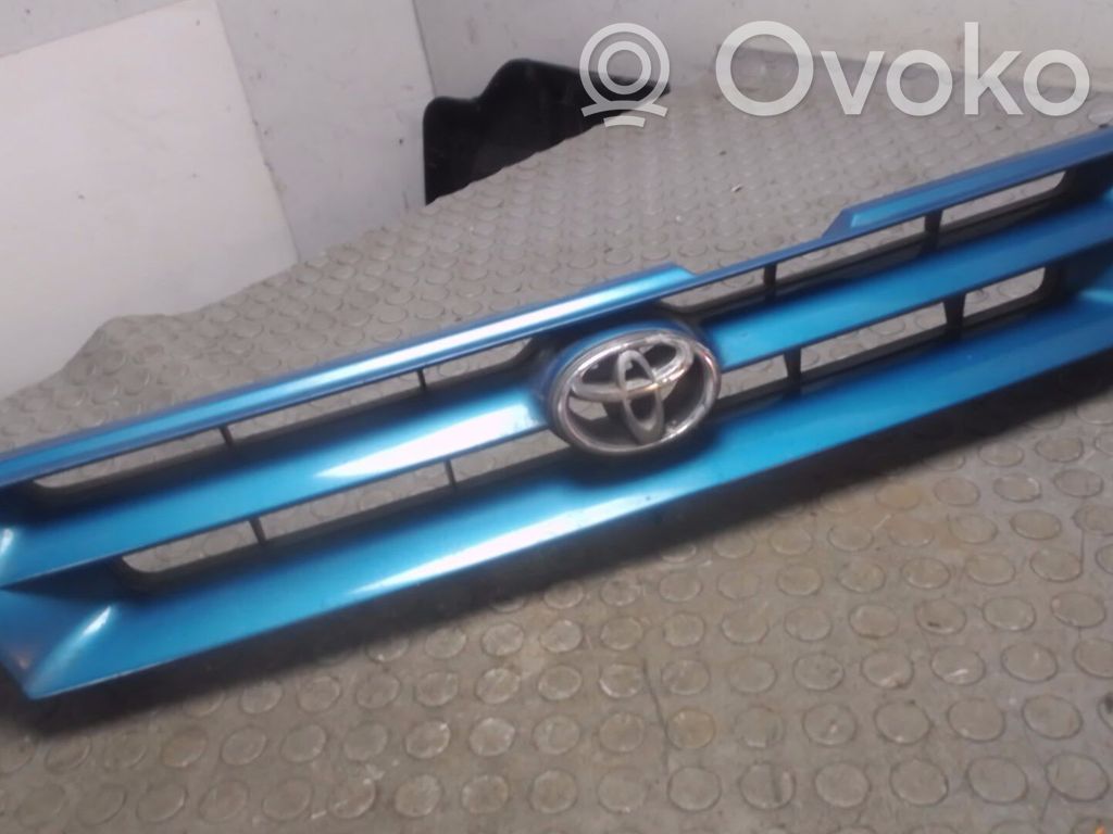 Toyota Corolla E80 Etusäleikkö 
