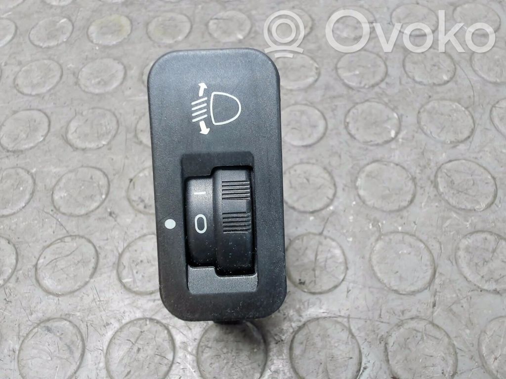 Peugeot 206 Headlight level height control switch 