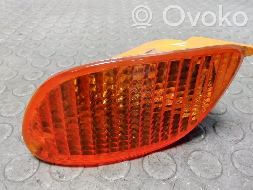 Ford Focus Front indicator light 