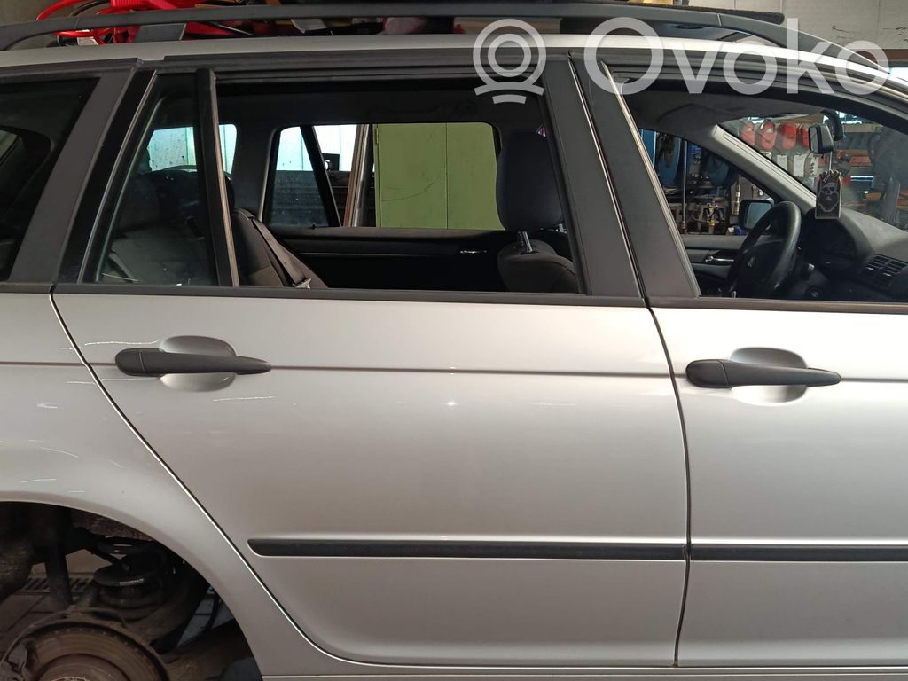 BMW 3 E46 Aizmugurējās durvis 