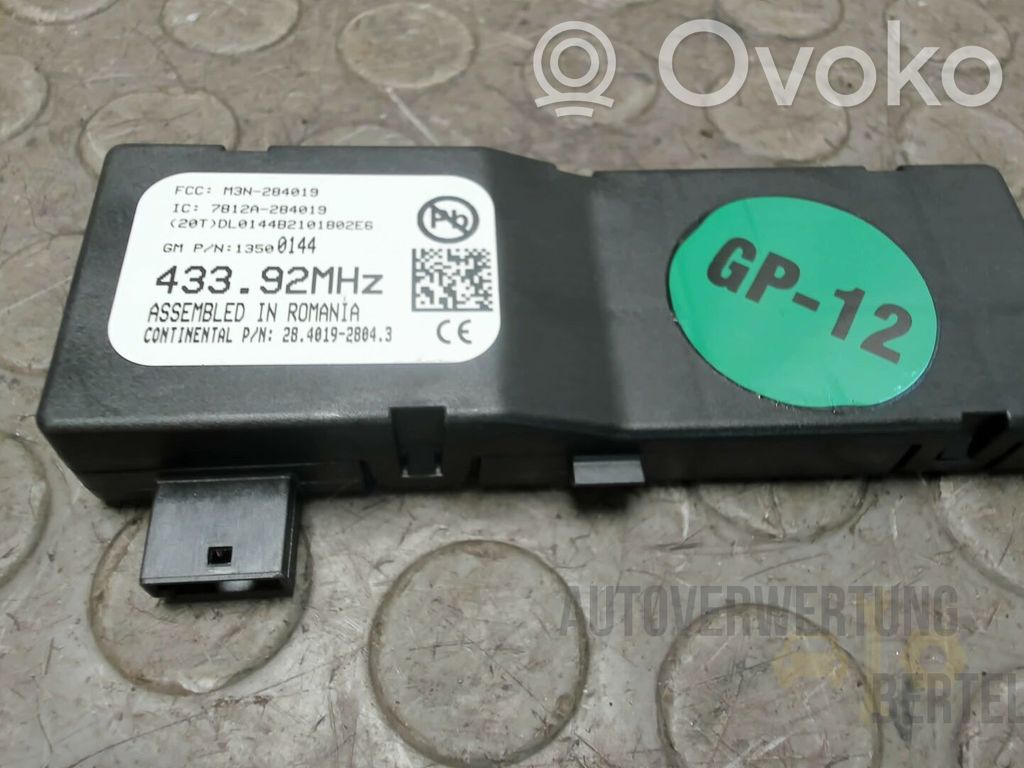 Opel Astra J Aerial GPS antenna 
