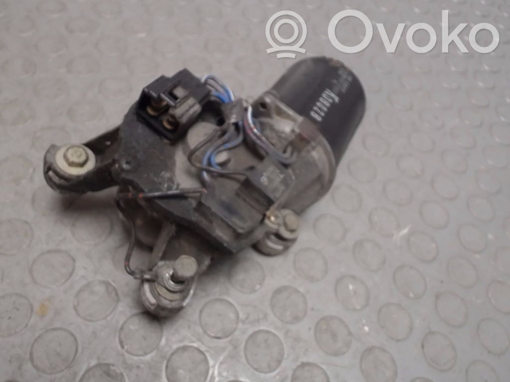 Mazda 121 Motor del limpiaparabrisas 