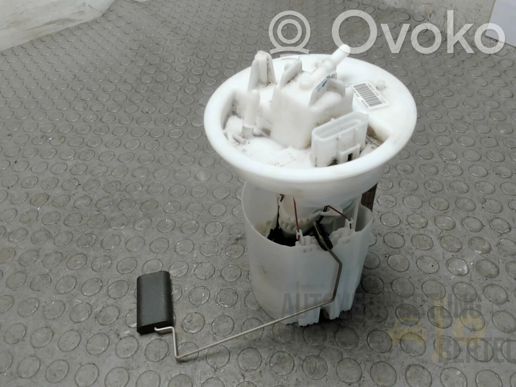 Pompe à carburant   2071710,1847786