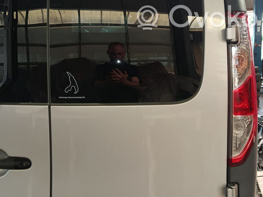 Renault Kangoo II Pannello posteriore del portellone del cassone del pick-up
