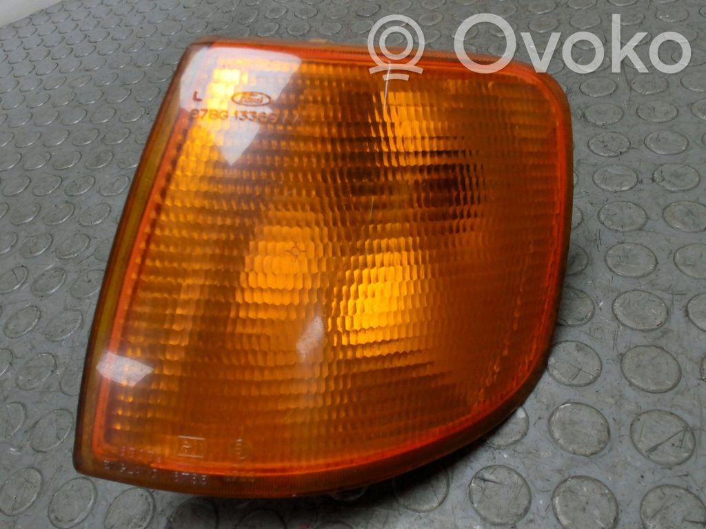 Ford Sierra Etupuskurin suuntavilkku