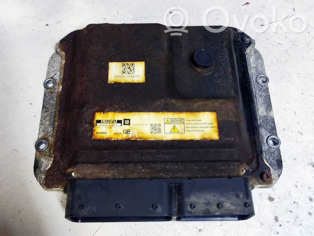 Opel Zafira B Engine control unit/module 
