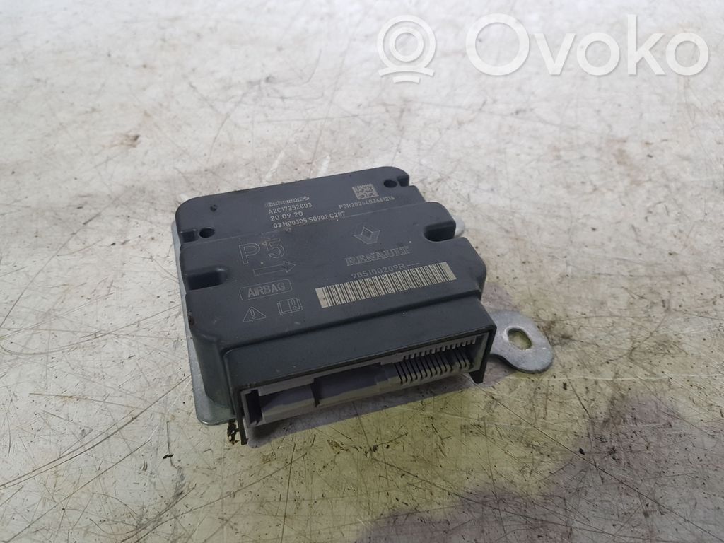 Airbag control unit/module   A2C17352803