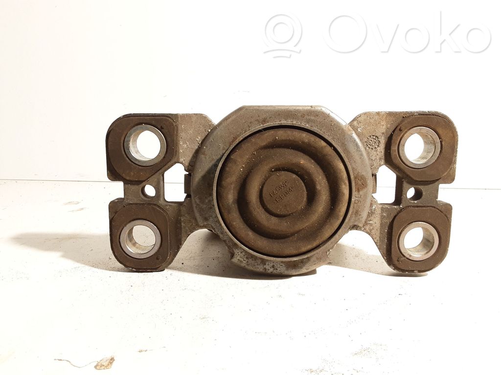 Engine mount bracket   6G927M121,6G927M121