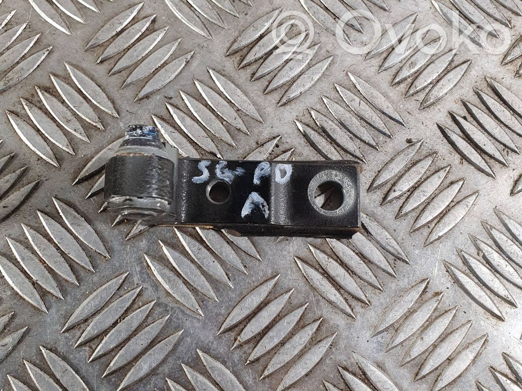 Front door upper hinge   31457957