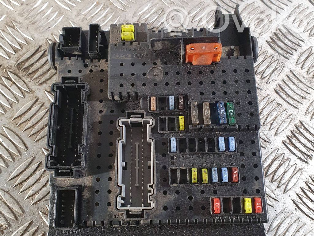 Fuse module   30728512,28017881,00006665332