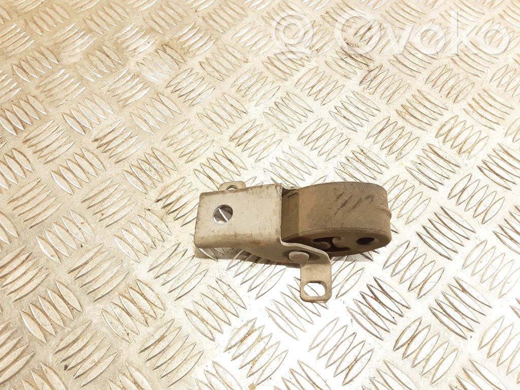 Volvo XC60 Muffler mount bracket/holder 