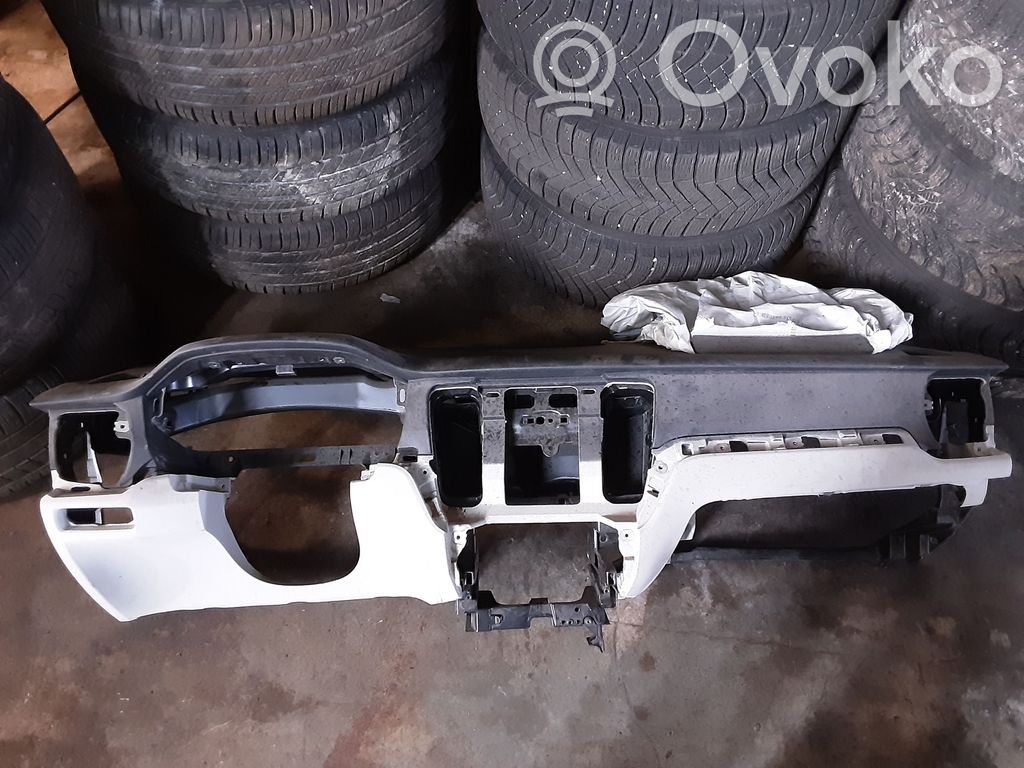 Volvo S60 Kojelauta 