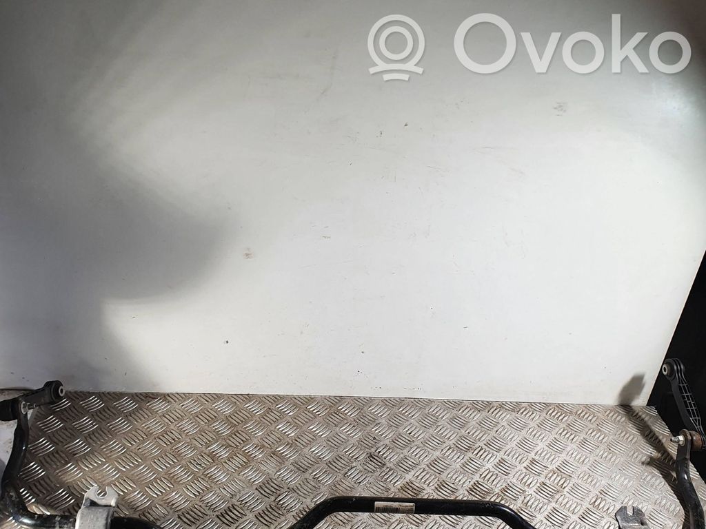 Volvo XC40 Tylny stabilizator / drążek 