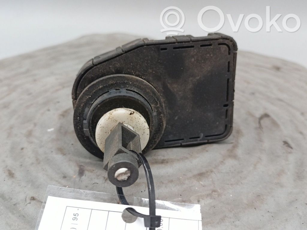 Headlight level adjustment motor   00745701