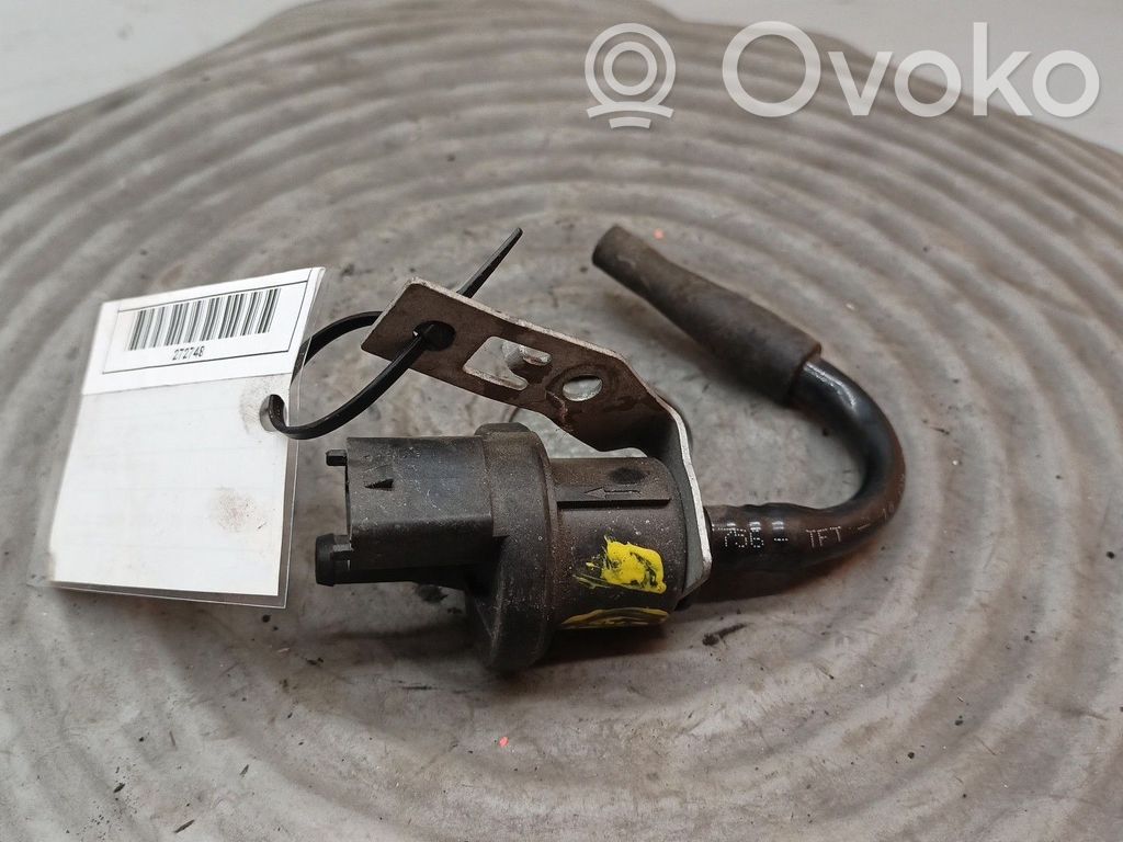 Opel Corsa B Cartucho de vapor de combustible del filtro de carbón activo 