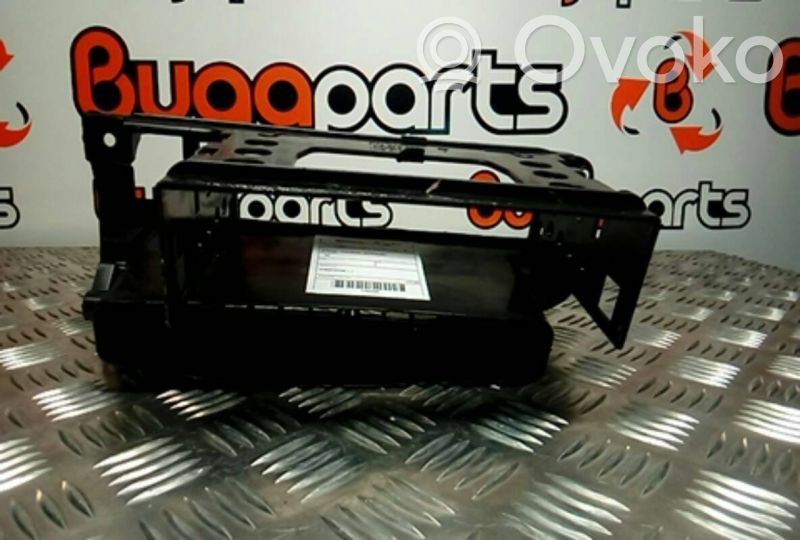 Volkswagen Golf III Rejilla de ventilación central del panel 