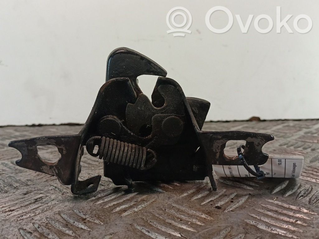 Volkswagen Golf III Engine bonnet/hood lock/latch loop/hook 