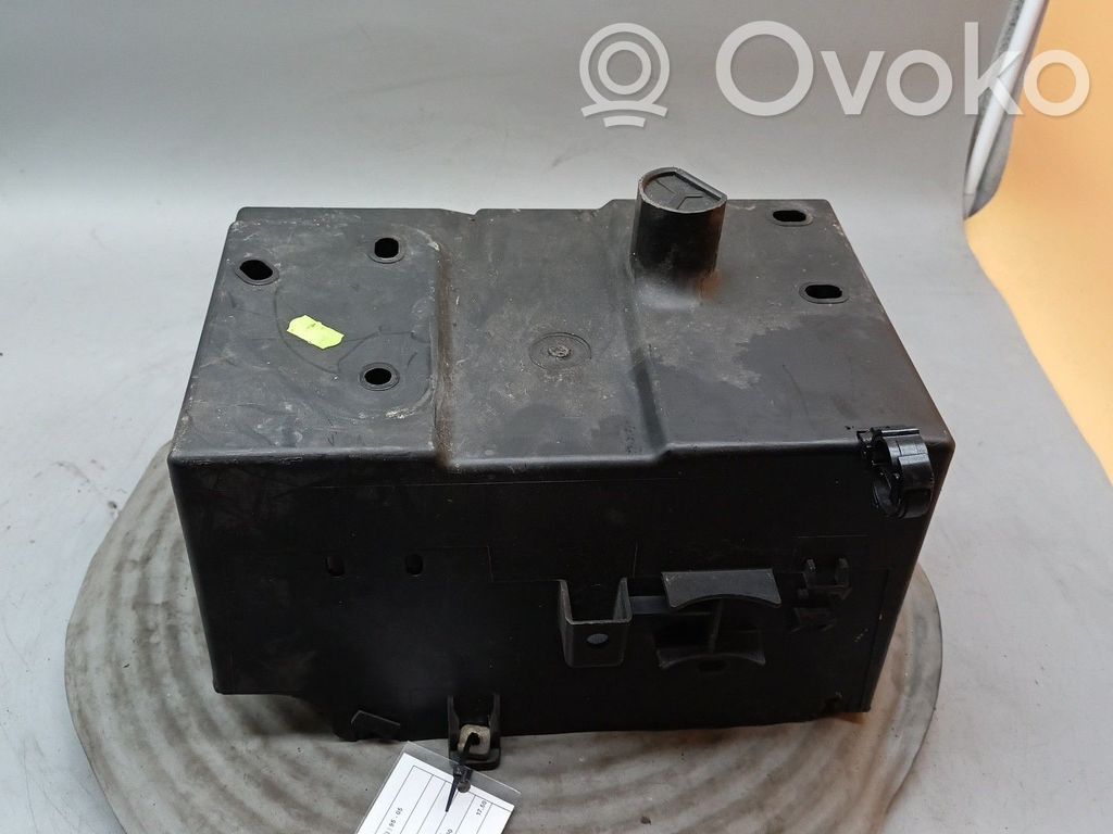 Akumuliatoriaus dėžė   9630495880