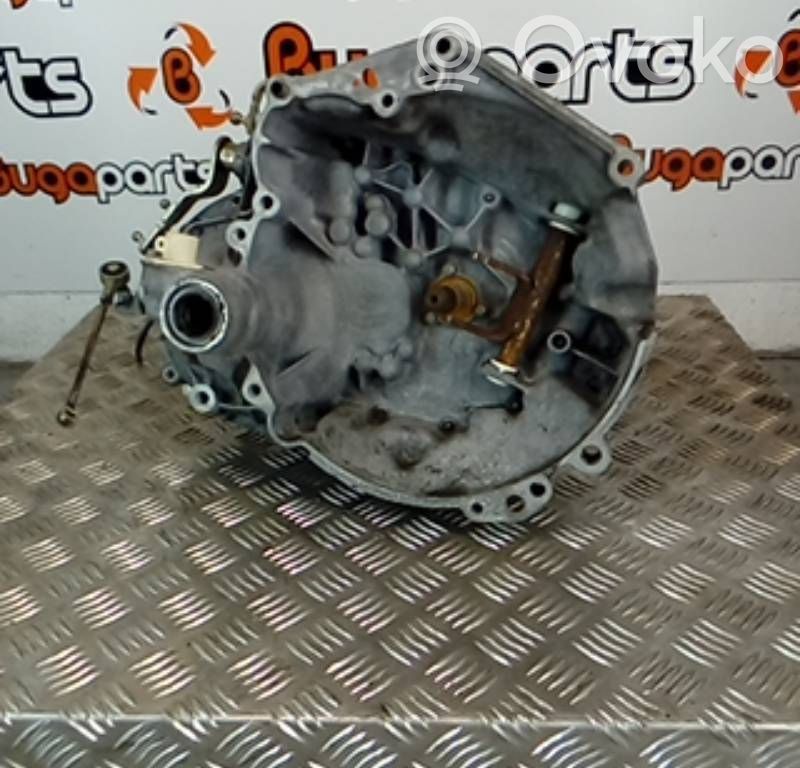 Manual 5 speed gearbox   20CB63