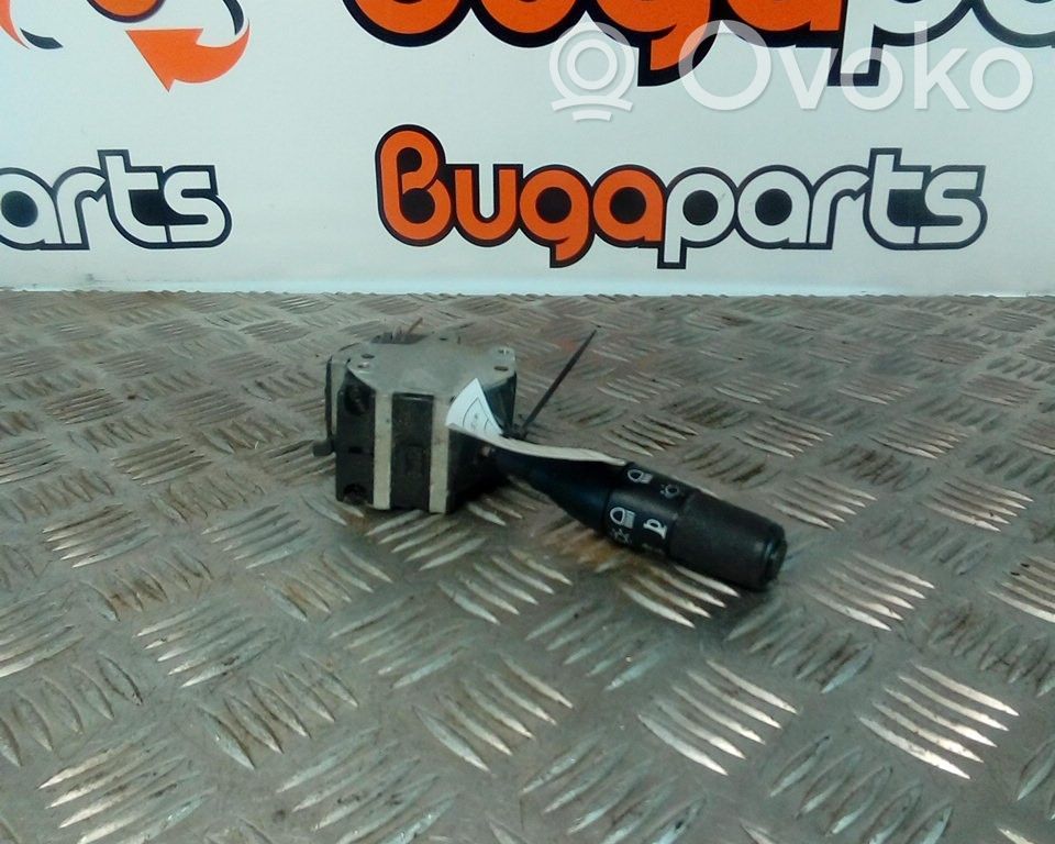 Renault Clio I Wiper turn signal indicator stalk/switch 