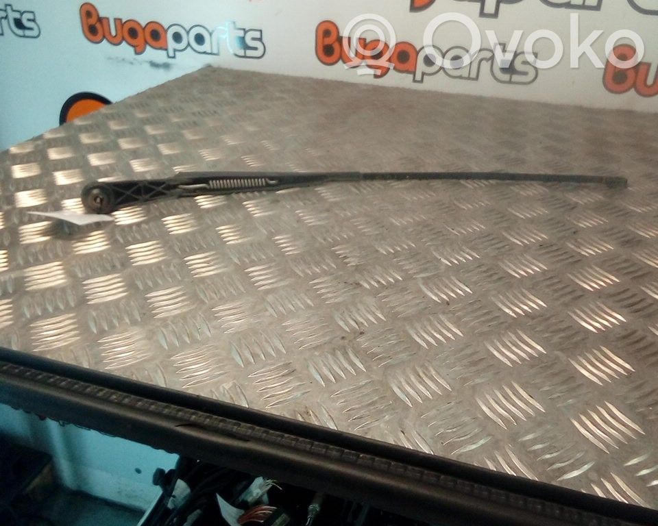 Fiat Punto (176) Front wiper blade arm 